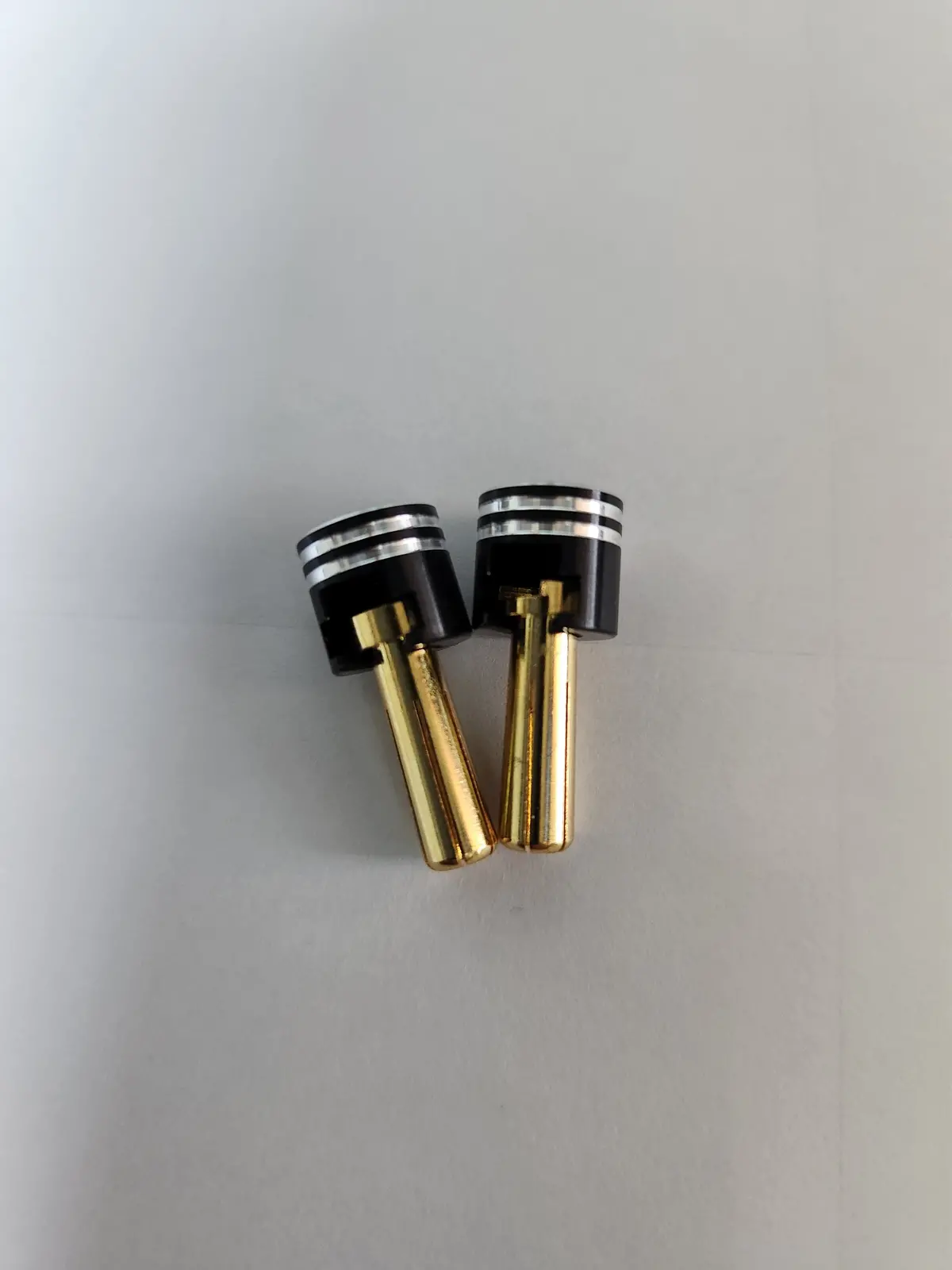 Mach-1 Racing // Heat Sink W/ 5Mm Bullets (2 X Black Plugs) 1