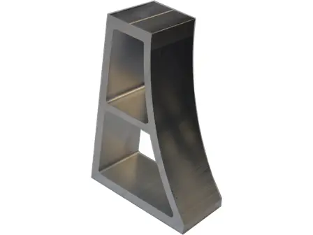 Taildoor Step Bracket Extrusion 1