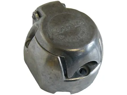 Truck 7 Pin Narva Socket 1
