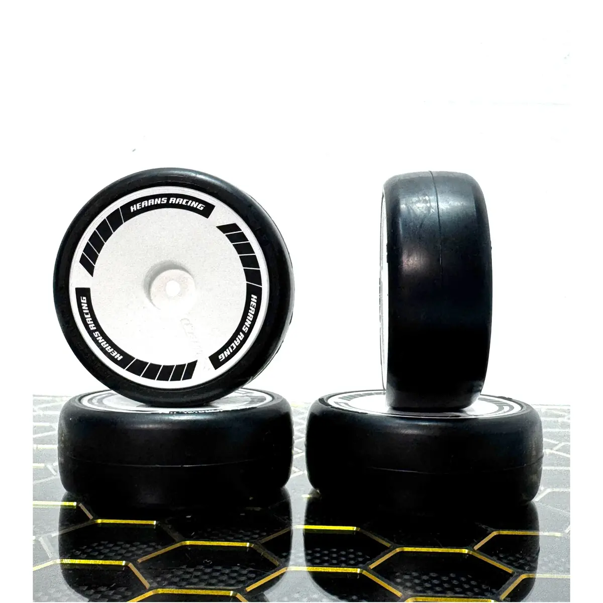 Sweep D-Series High-End Compound 32 Shore Pre-Glued Tires For Asphalt (4Pcs) 1