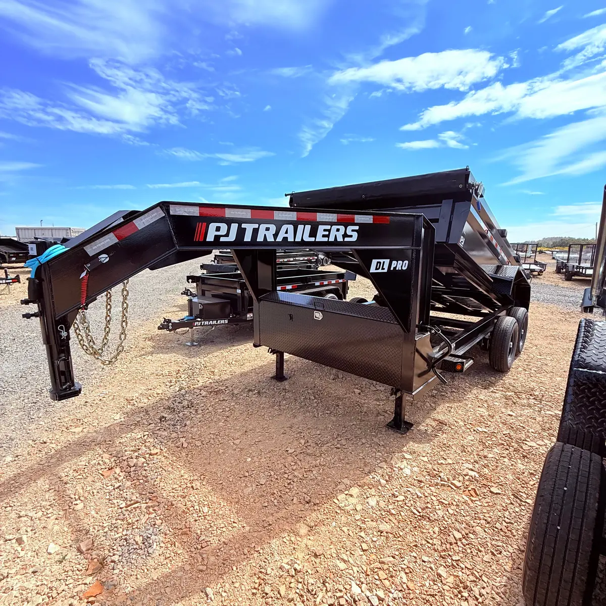 2026 Pj (Dl) 7X14 Gooseneck Low Sided Dump 1