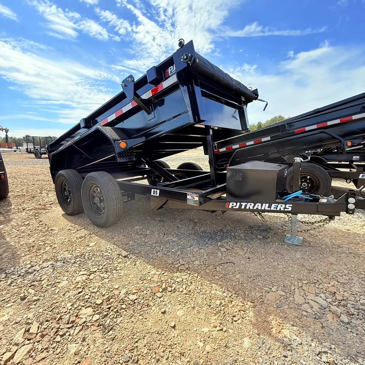 2026 Pj (D5) 5X10 Tandem Dump W/ Tarp Kit 1