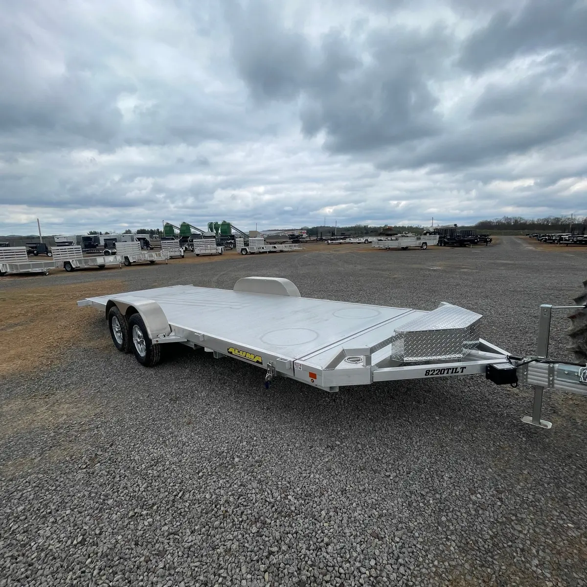2025 Aluma 82"X20' Tilt (8220Tilt-Ta-El-Rtd) 1