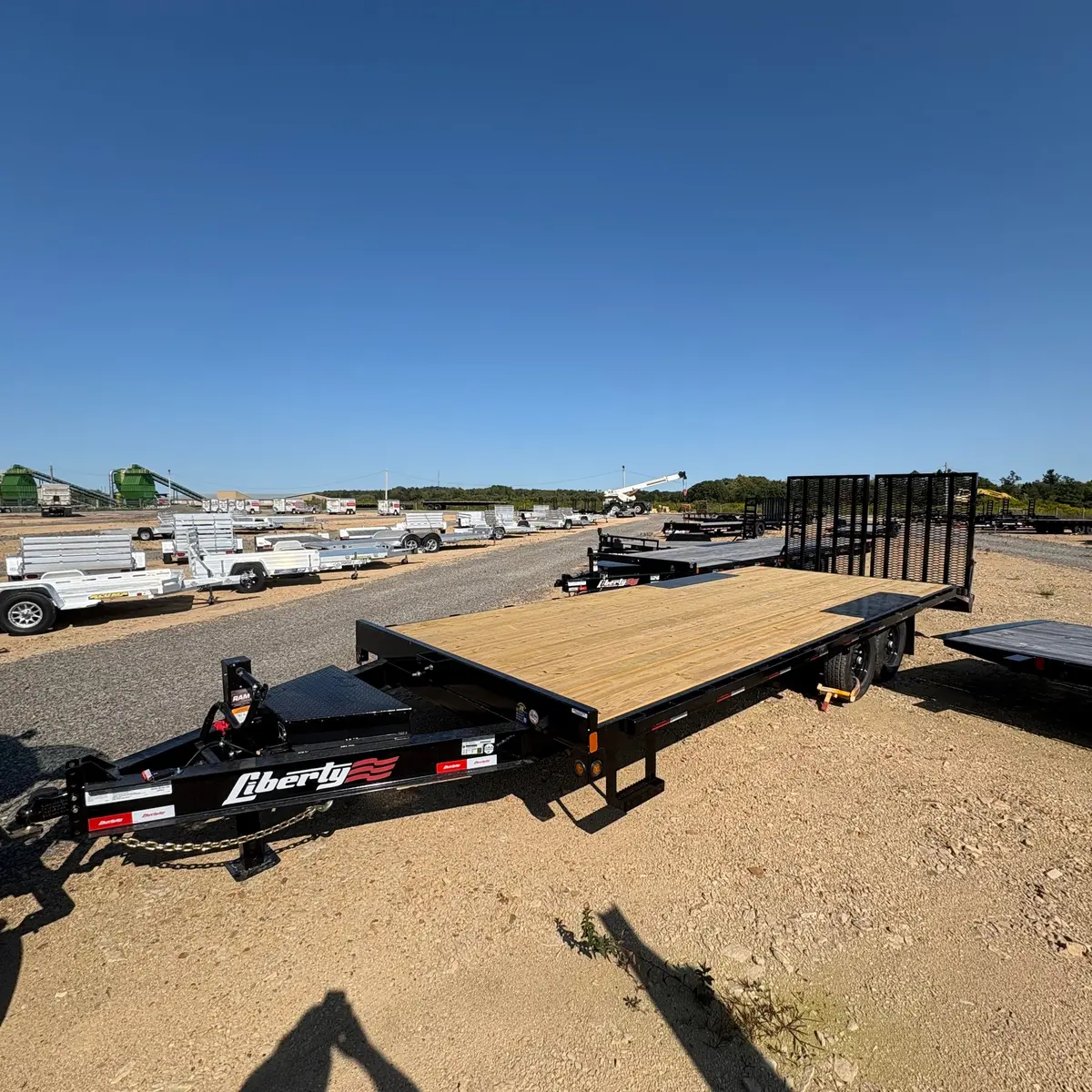 2025 Liberty 8.5X23 Deckover Flatbed 15400 Gvwr W/ Hd Ramps 1