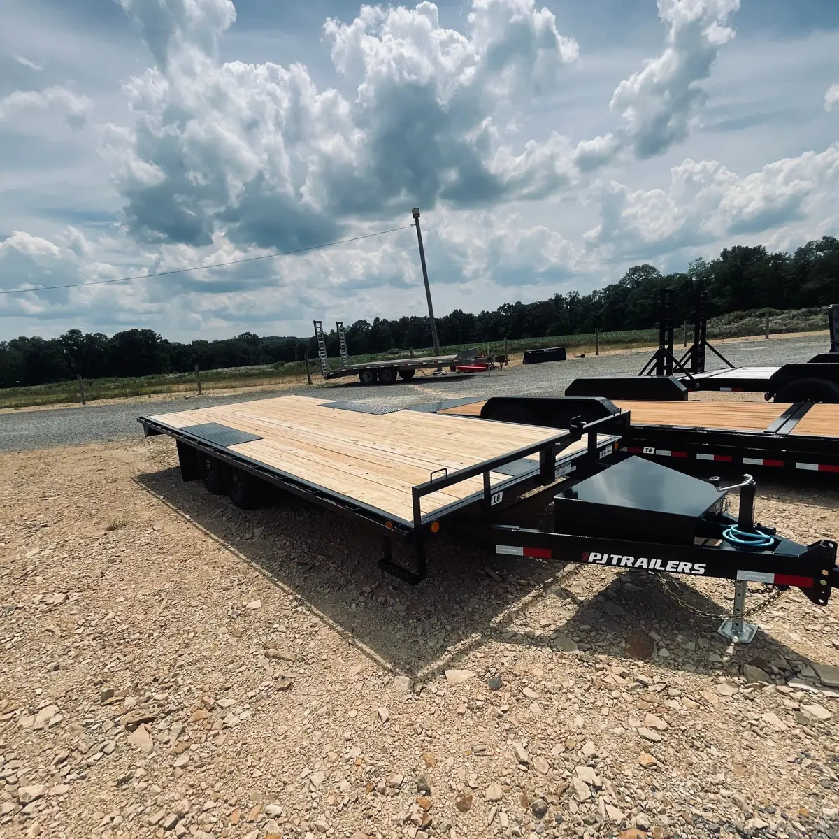 2025 Pj L6 8.5X20 Deckover Equipment Trailer 1