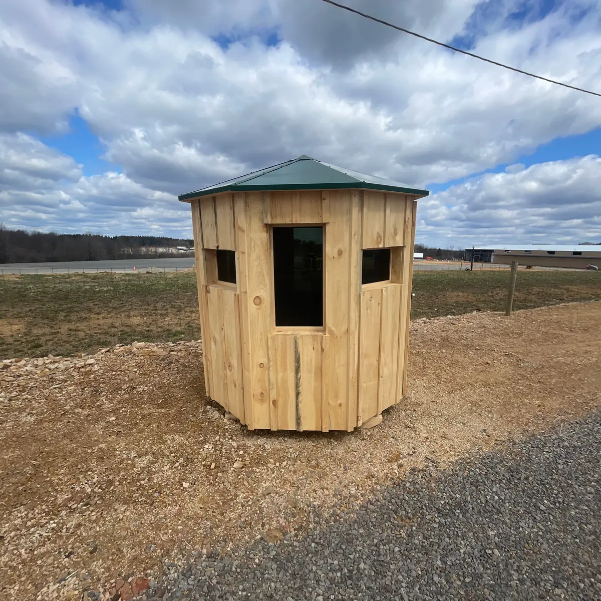 6X6 Octagon Hunting Shanty 1