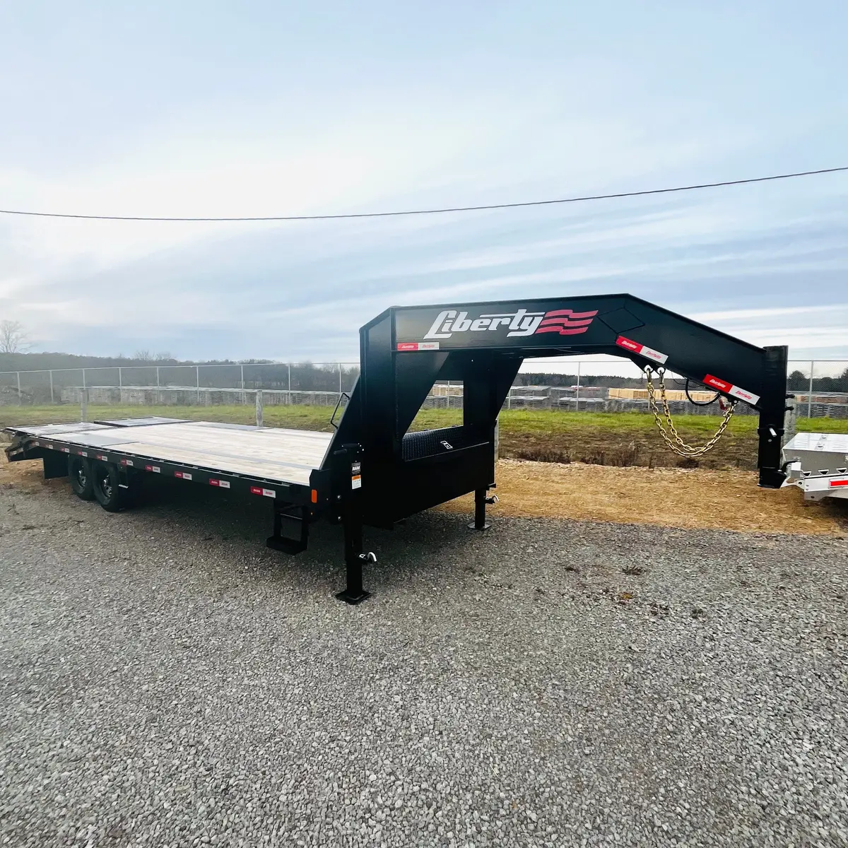 2025 Liberty 8.5X25 Deckover Flatbed Gooseneck 15K Gvwr W/ Big Ass Ramps 1
