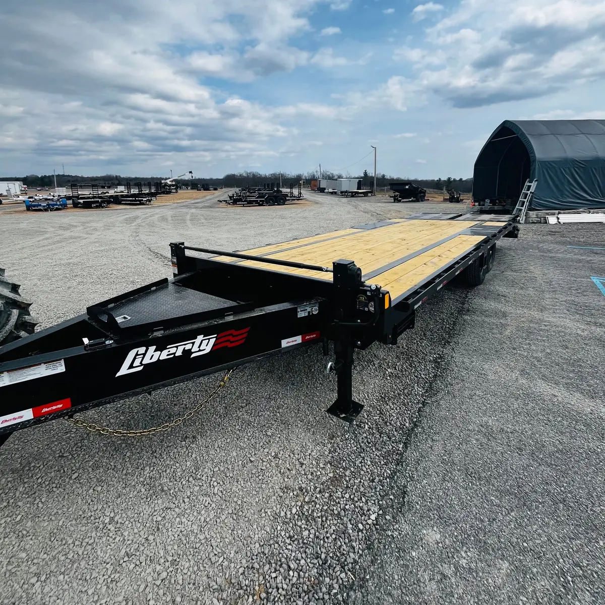 2026 Liberty 8.5X25 Deckover Flatbed 15.4K Gvwr 1