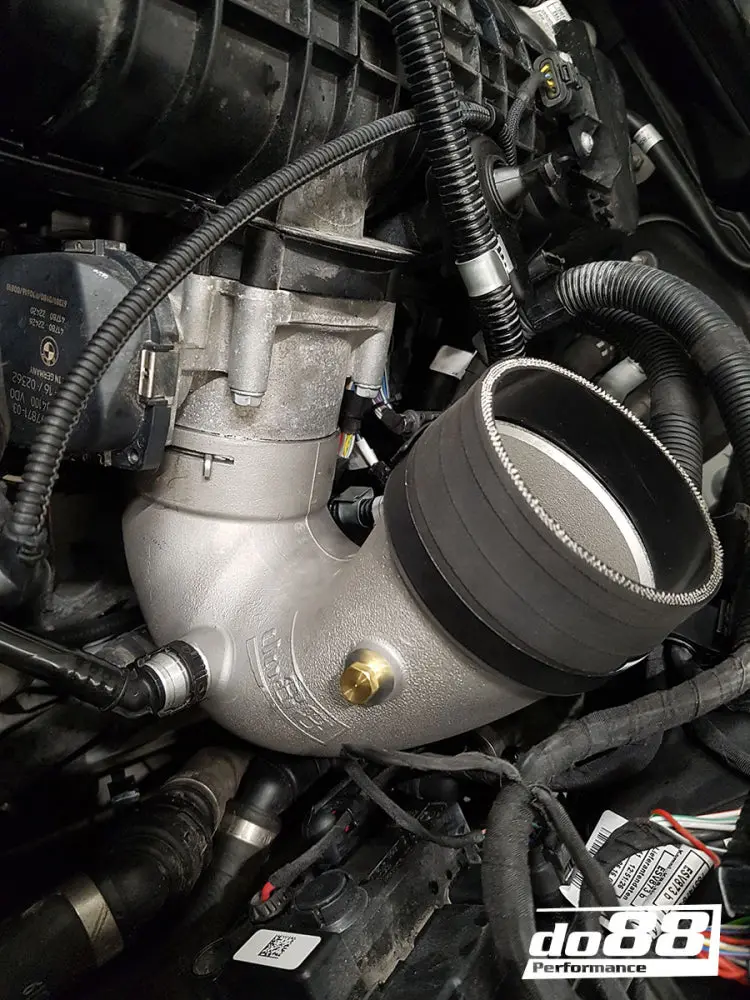 Bmw F8x M2c M3 M4 Do88 Intercooler J-Pipe - Intercooler To Throttle Body 2