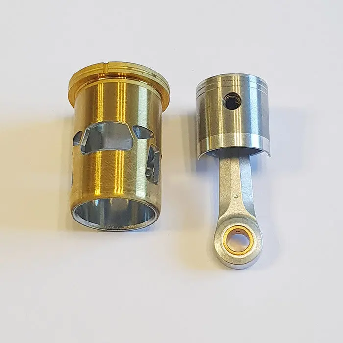 Dusty R Piston Sleeve Compl. Dusty R .21 2Cy03010-Rr 1
