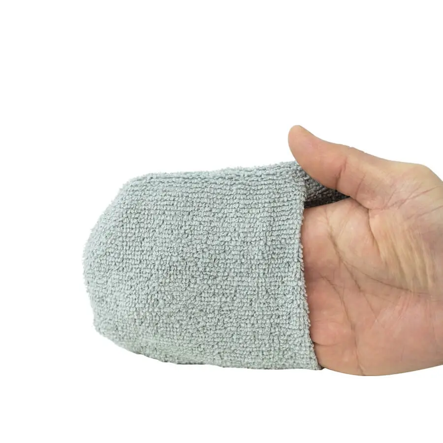 Popo Microfiber Applicator With Pouch 1