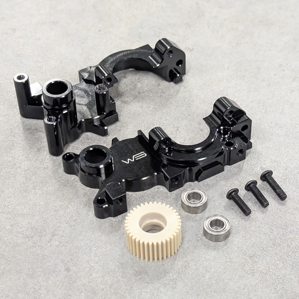 B7 - 3 Gear Aluminium Gearbox 1