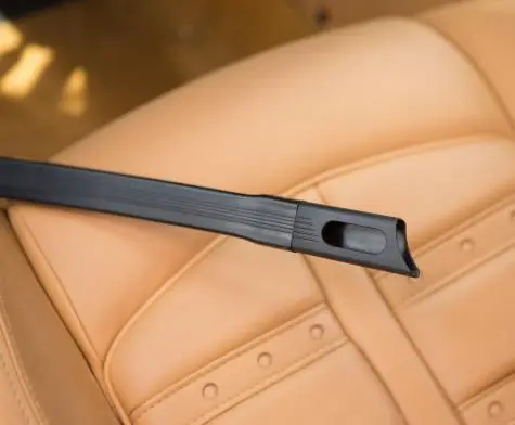 Super Extendo Detailing Crevice Tool 1