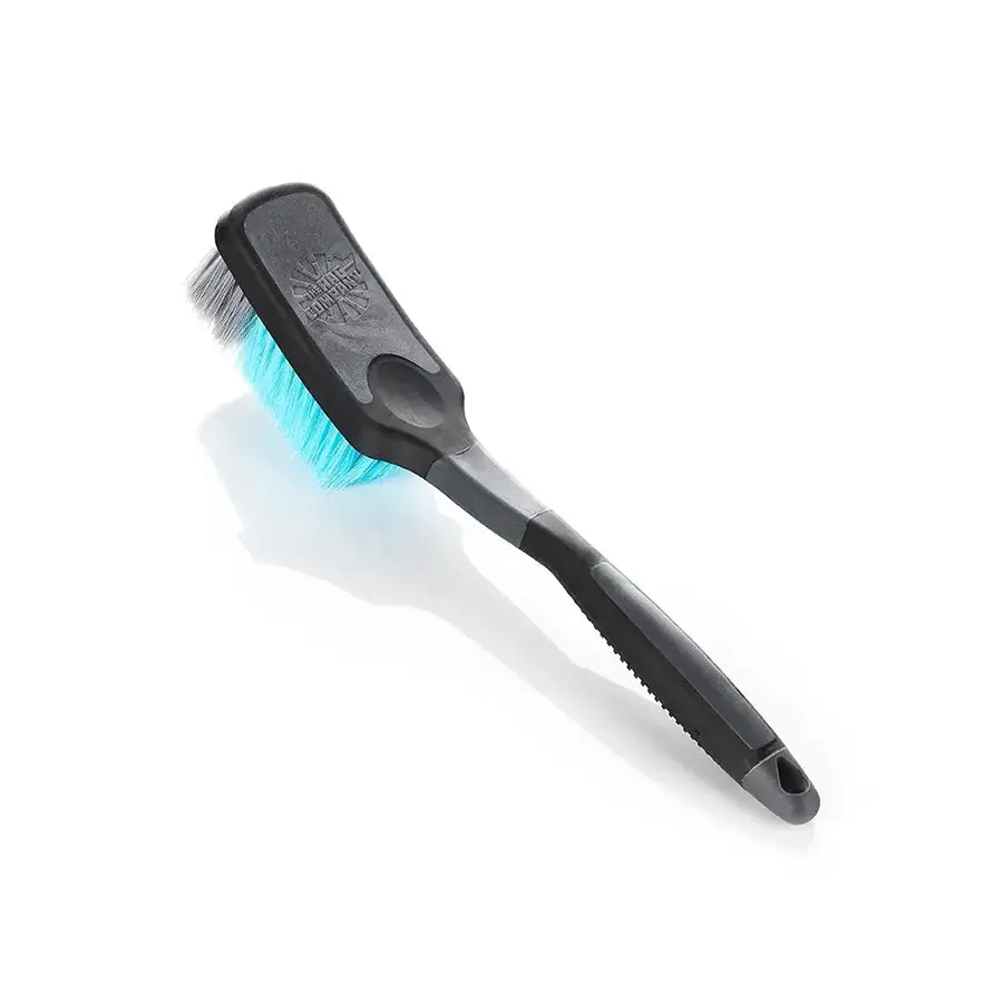 The Rag Company Ultra Wheel And Body Brush 1